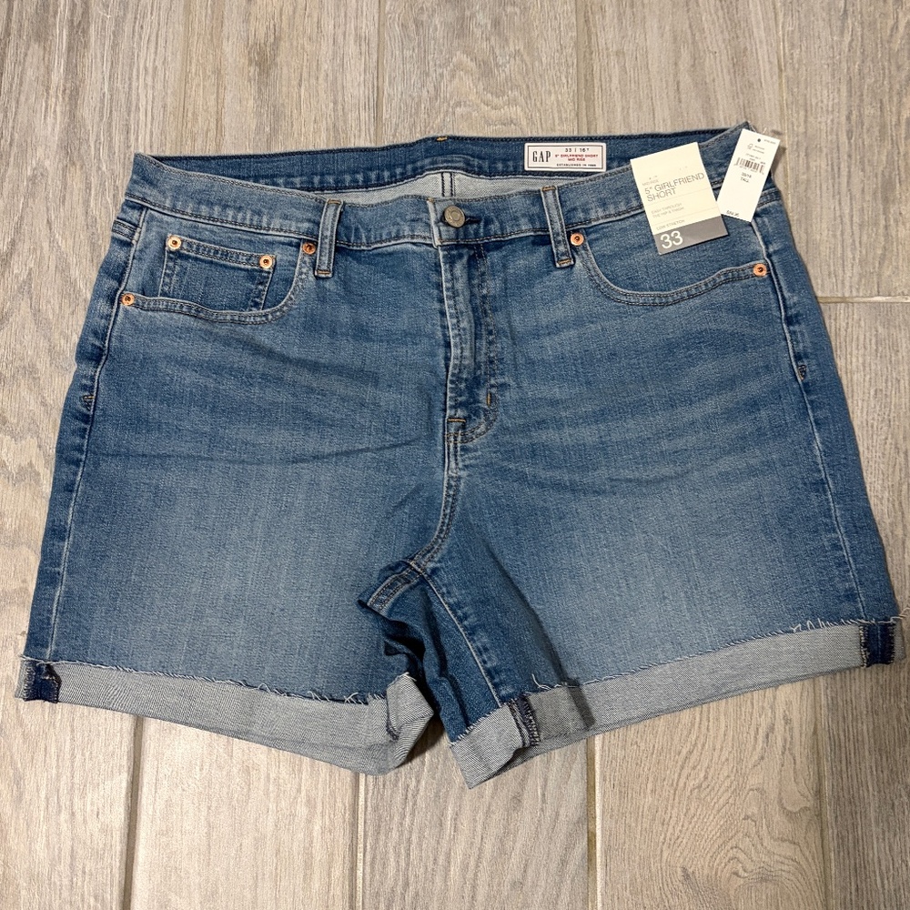 NWT! Women's Gap Mid Rise - 5" Girlfriend Jean Shorts - 16 Tall